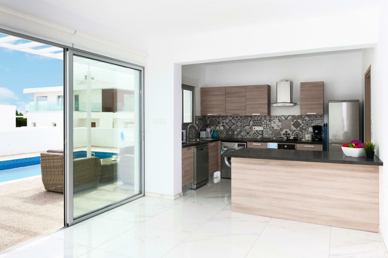 Villa Roberta Ayia Napa Ngoại thất bức ảnh
